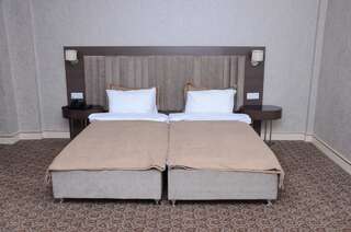 Отель Rose Inn Hotel Baku Баку Двухместный номер с 2 отдельными кроватями-2